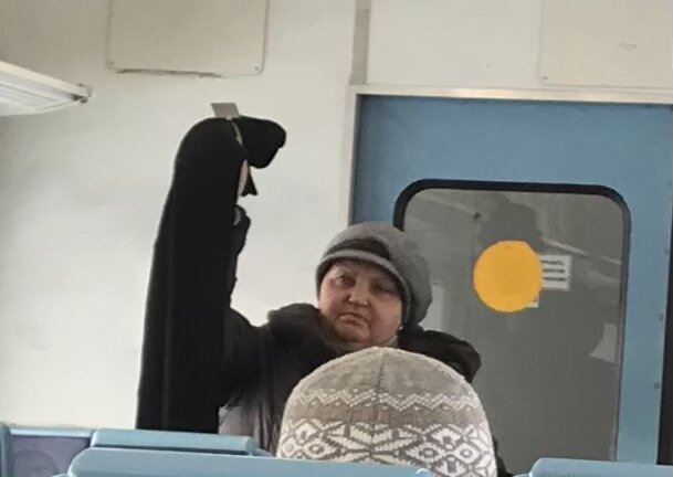 Продавец штанов
