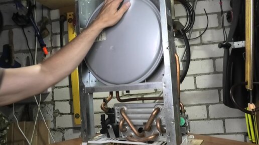 Газовый котёл Vaillant Как легко самому заменить расширительный бак ...
