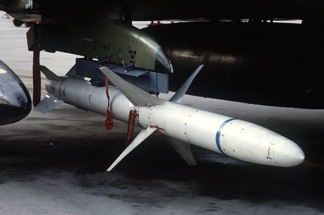    Ракета AGM-88 HARM Фото: Public Domain