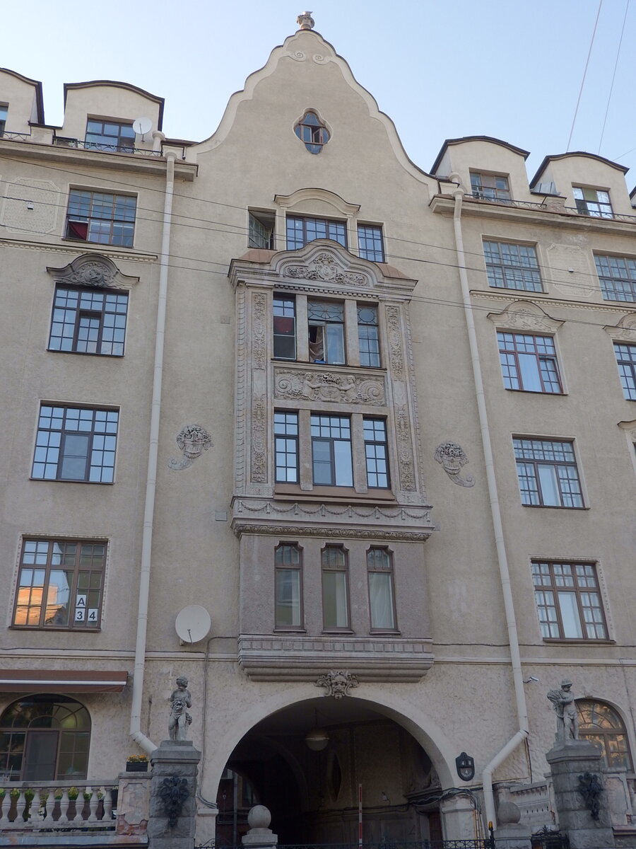 Доходный дом Генриха Франса Эйлерса, ул. Рентгена, д.4, фото из личного архива автора статьи, 2022г.