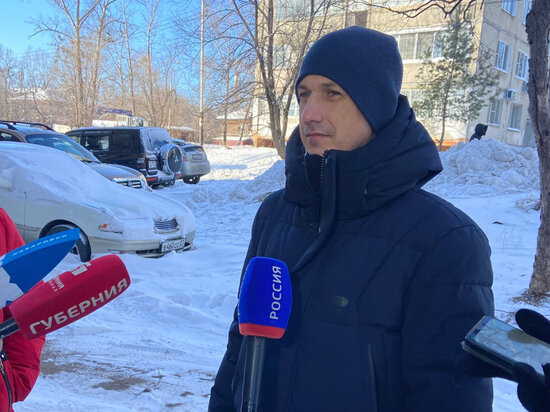     Уборку снега в Хабаровске проверили сотрудники Госжилинспекции ФОТО: правительство Хабаровского края
