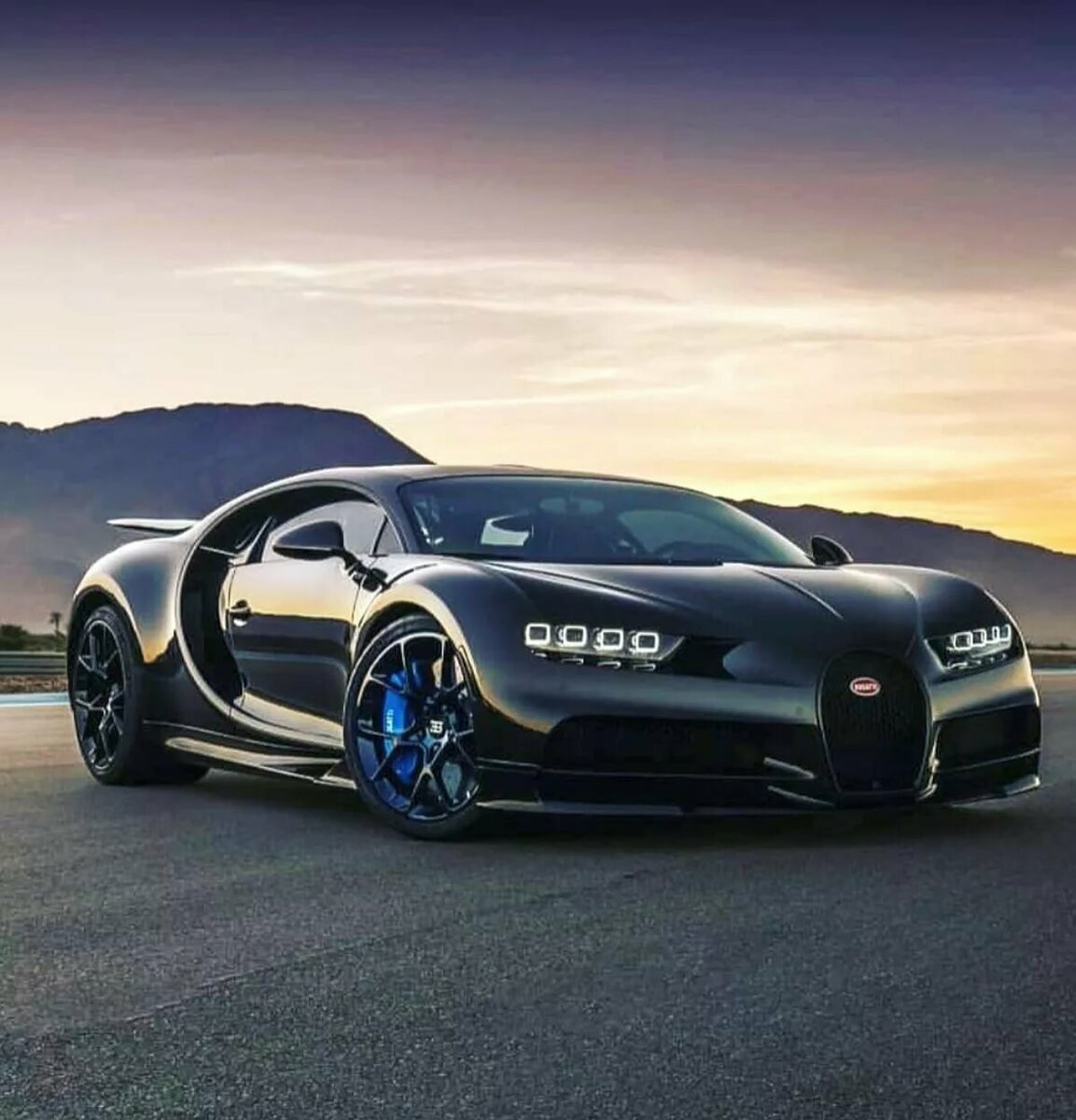 Машина Bugatti Chiron