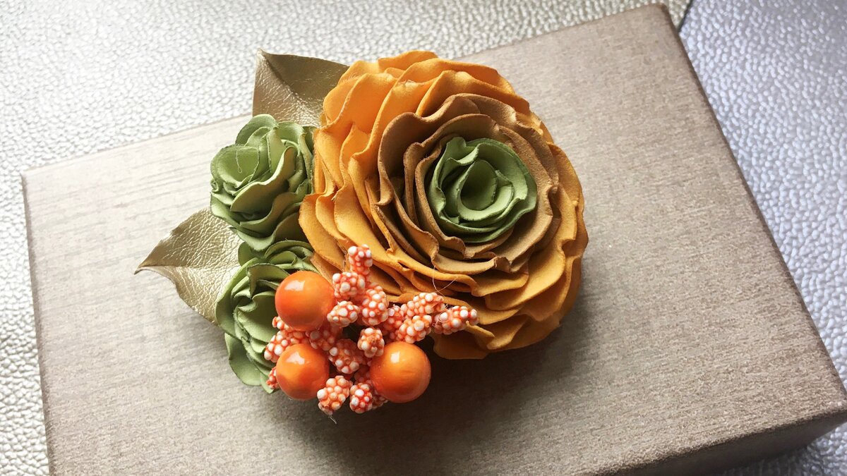 Брошь из фоамирана "Осенняя фантазия"  Ксения Назарова.