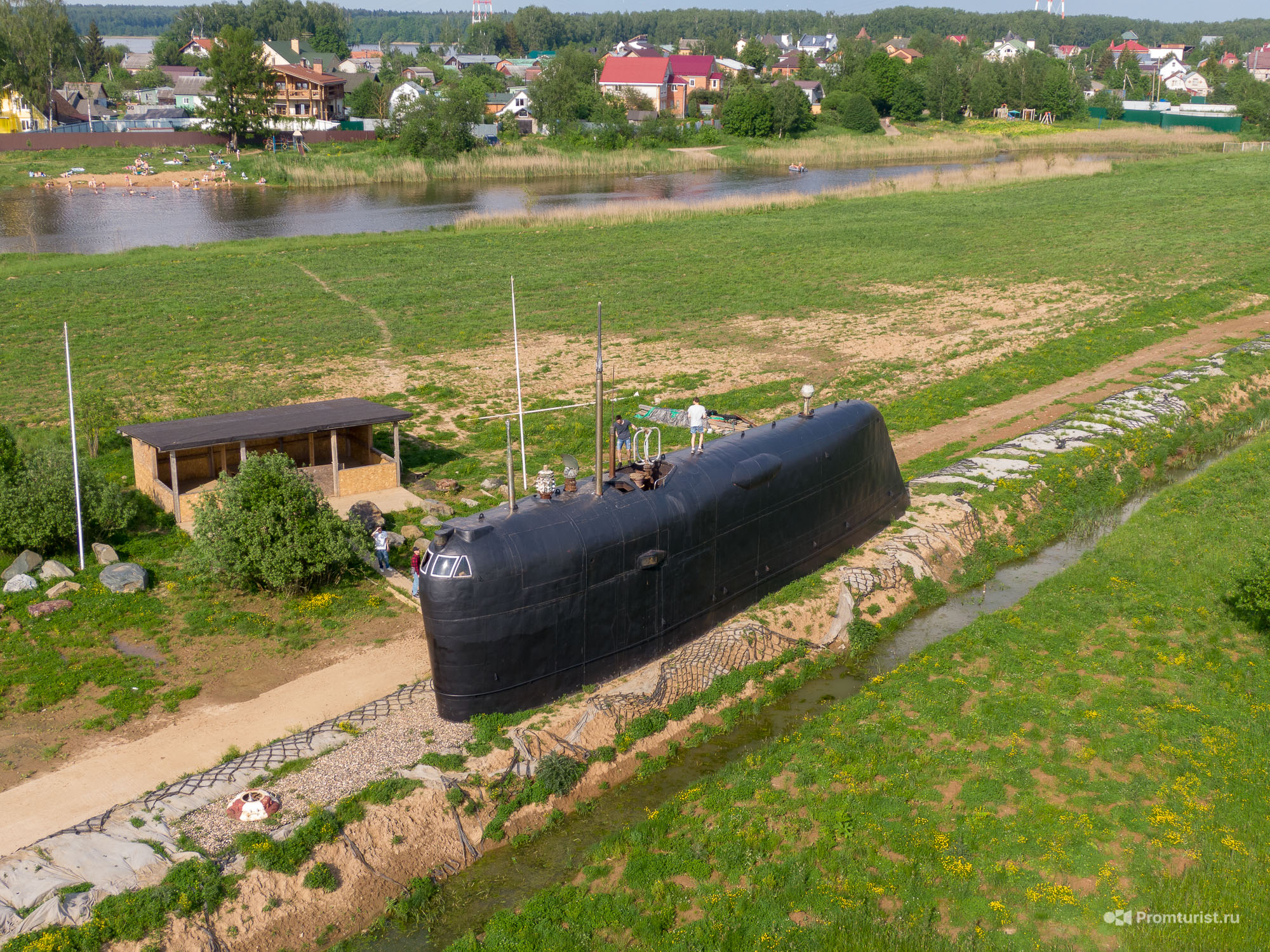 Пяловское водохранилище подводная лодка