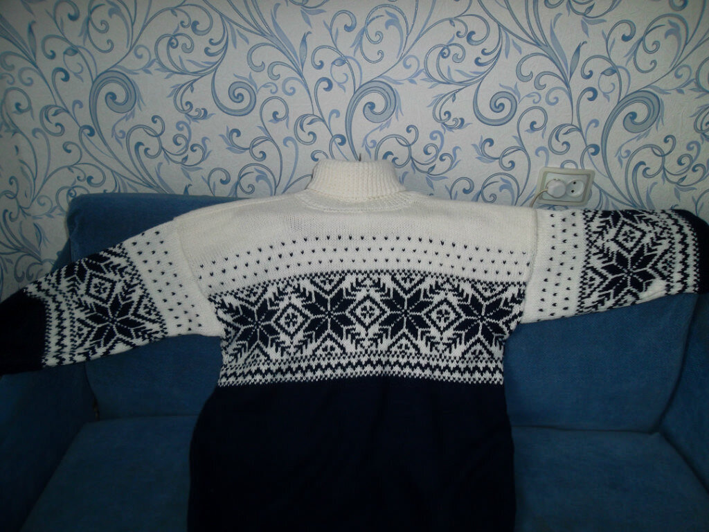 Вот такой лыжный свитер 54 размера из шерсти я связала своему мужу.