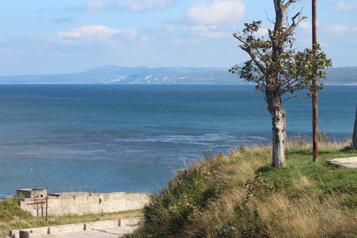 а вот и море