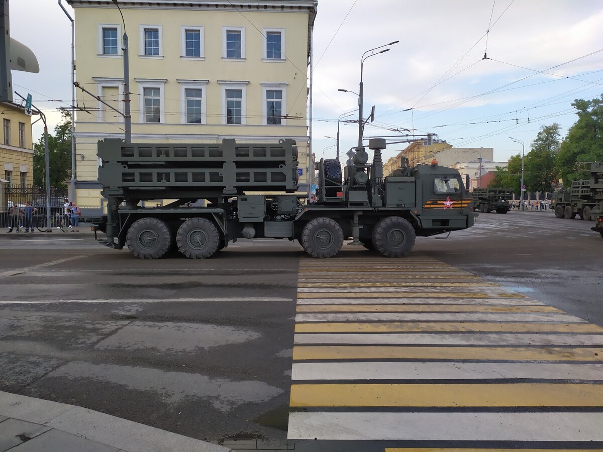 Подвижная пусковая  установка С-350 "Витязь-ПВО"