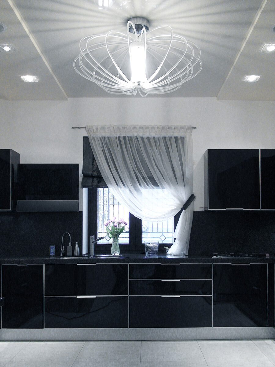 Кухня в коттедже. (Фото из портфолио дизайнеров Андрея и Екатерины Андреевых).