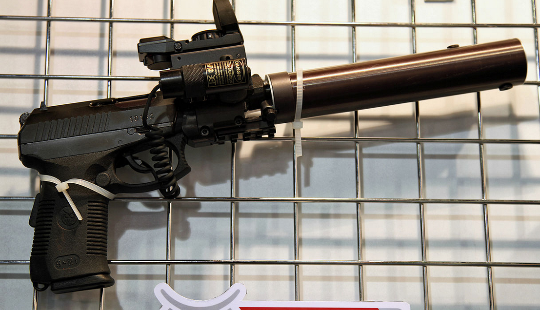 СР-1 может оснащаться самым разнообразным обвесом. От ЛЦУ и ПБС до колиматорных прицелов