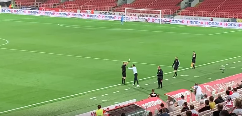 Первая желтая карточка Тедеско