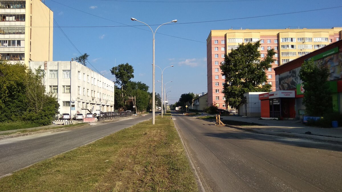 Екатеринбург. Мкр Компрессорный. «На поселке» | Одно место | Дзен