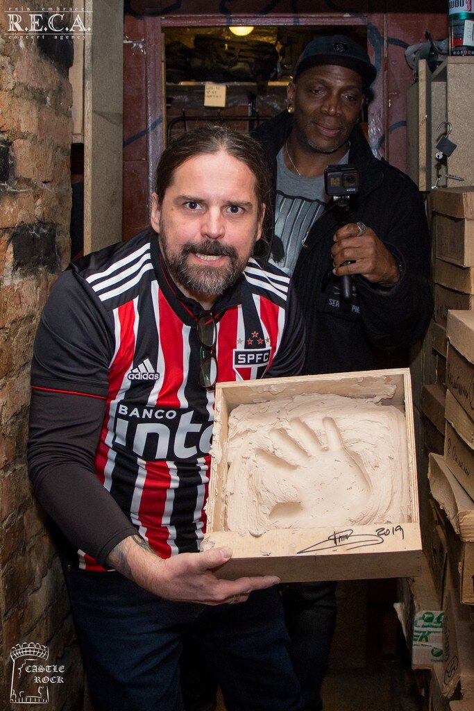 Андреас и Дерек в магазине Castle Rock