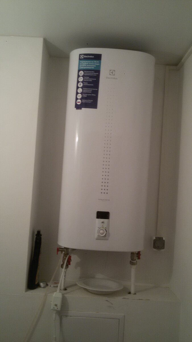 В этом красавце никогда не делали ТО. ТЭН лопнул и не стал работать.