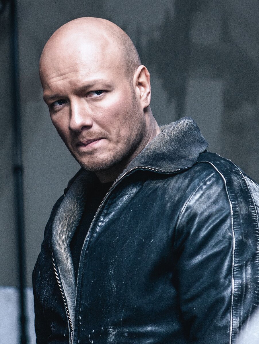 Никита Панфилов в сериале "Пёс" 