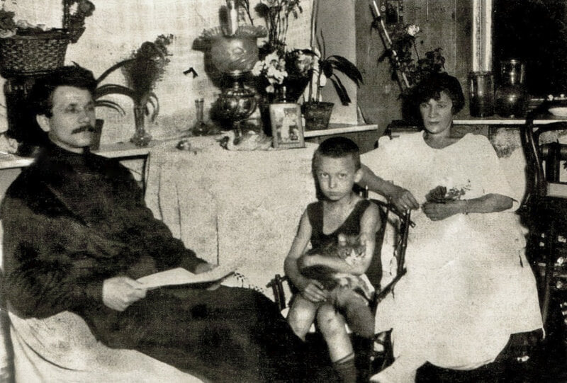 Георгий Вицин с папой Михаилом Егоровичем и мамой Марией Матвеевной
