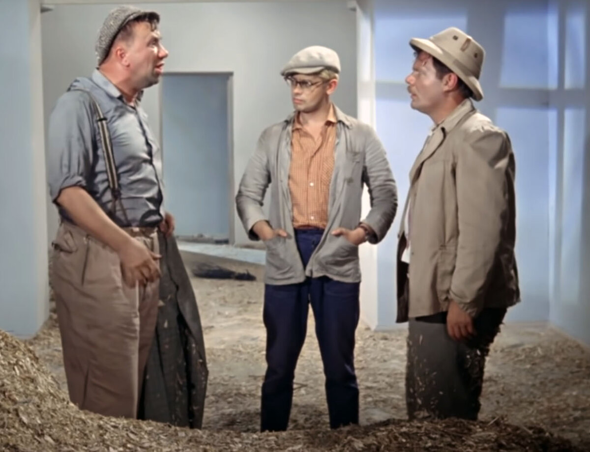 Кадр из фильма "Операция «Ы» и другие приключения Шурика"