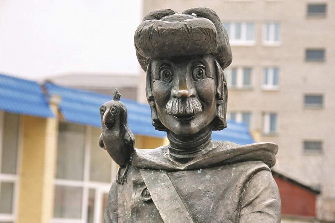 Почтальон Печкин разносит не только газеты и письма, но и судебные иски