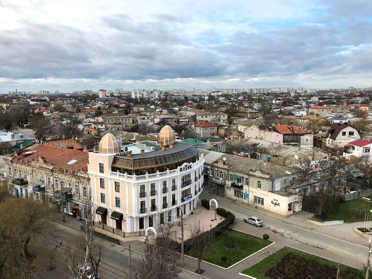 Зимняя Евпатория (фото с колеса обозрения на набережной Терешковой)