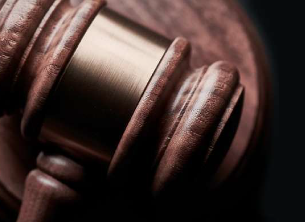 Для чего нужны аукционы и когда появились аукционные дома? Поговорим о самых крупных торгах Sotheby's и Christie’s и русском следе в их истории.