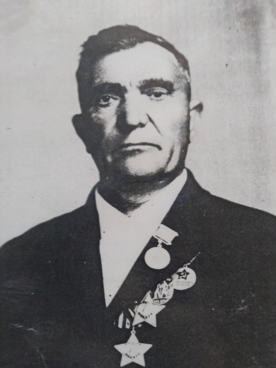 Старая фотография Боброва И.А.