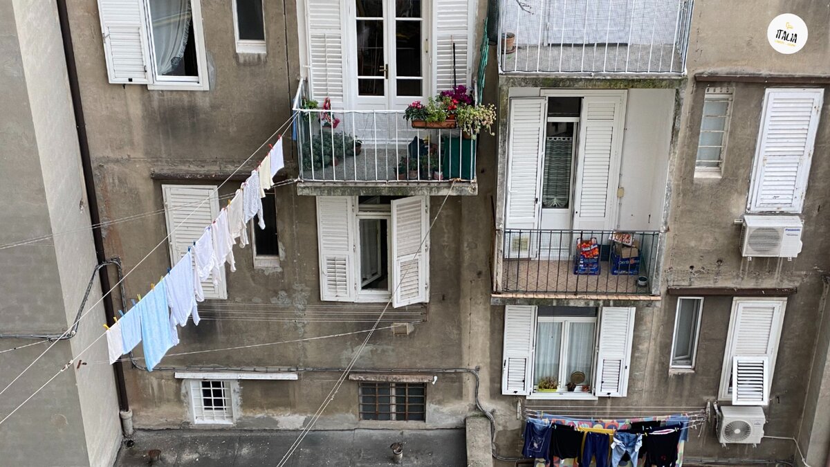 Этот пейзаж захватил мое внимание на несколько минут - гениально!