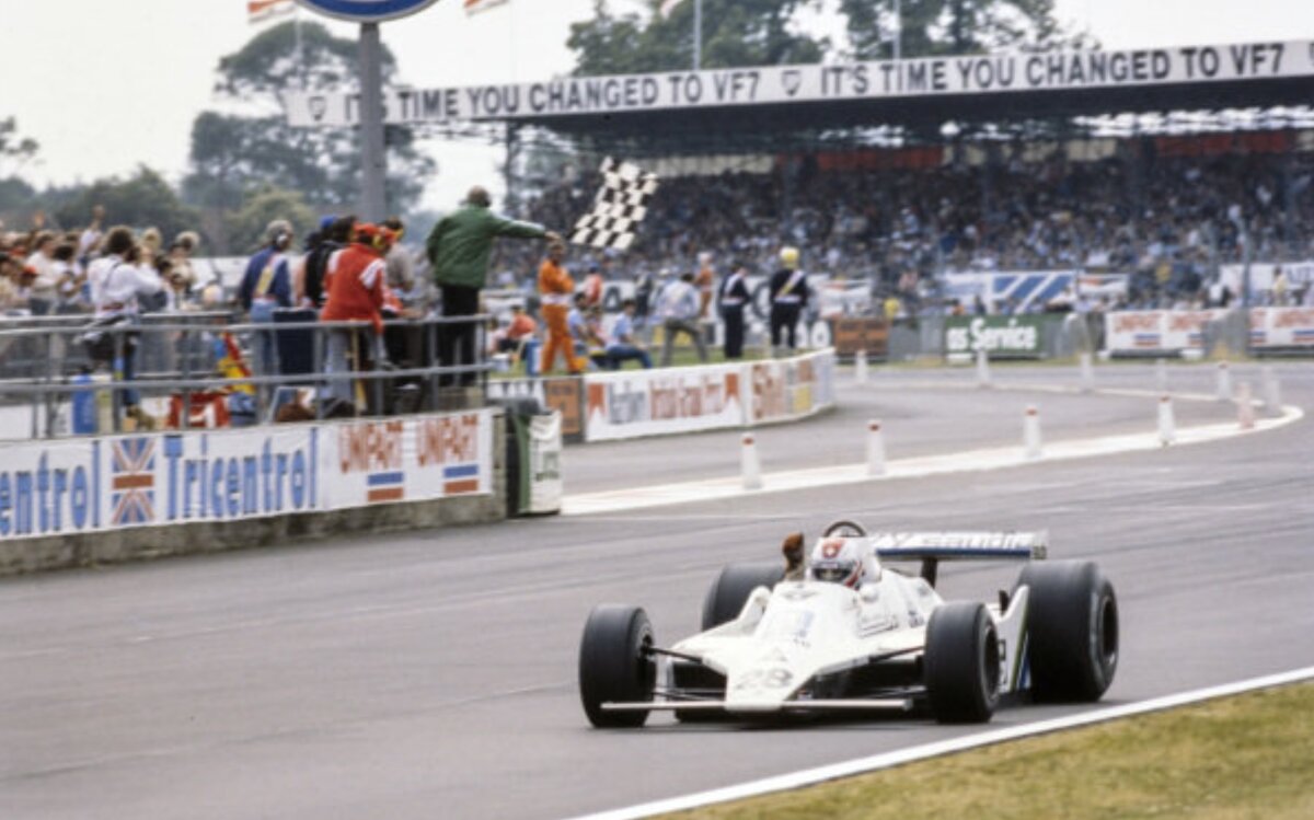 Клей Регаццони выигрывает в Сильверстоуне в 1979, Williams FW07 Ford
