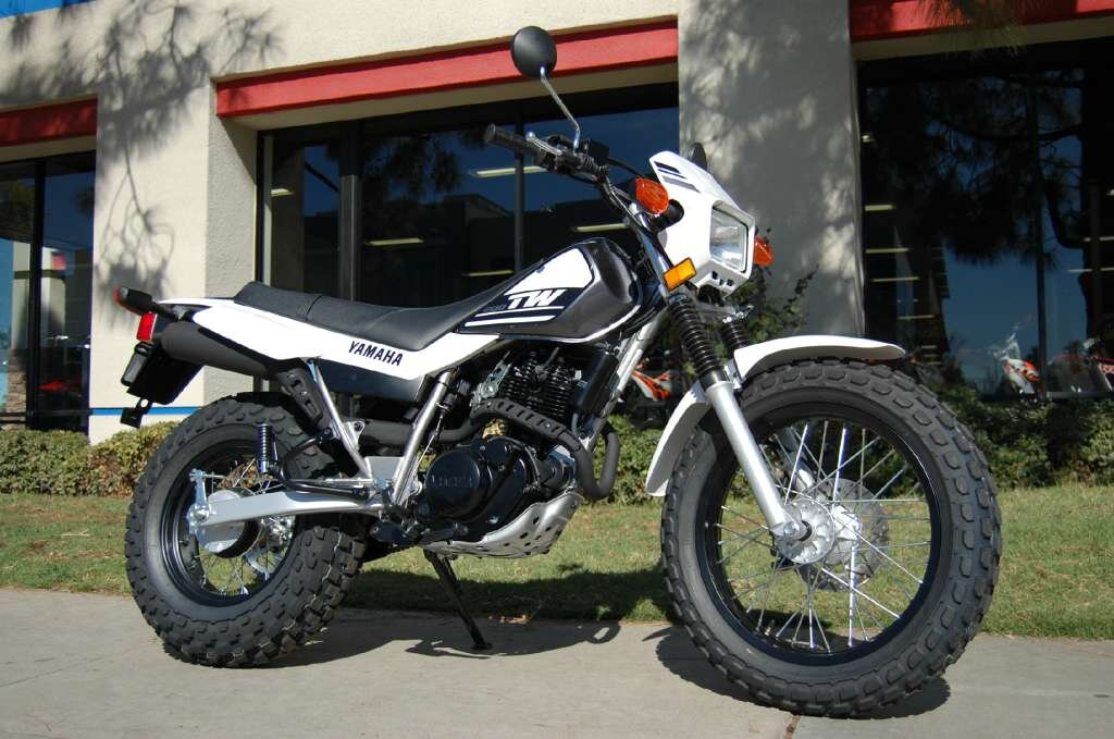 Yamaha TW200 2000 года