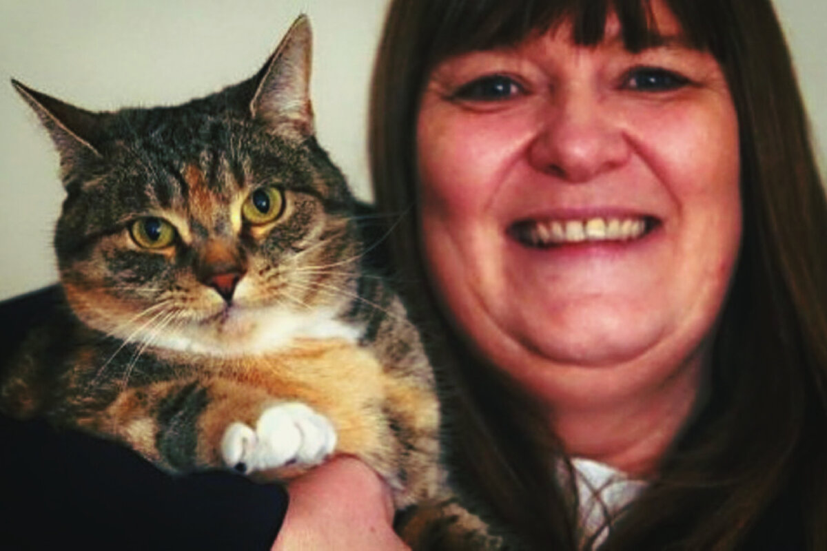 Анжела и ее кошка 