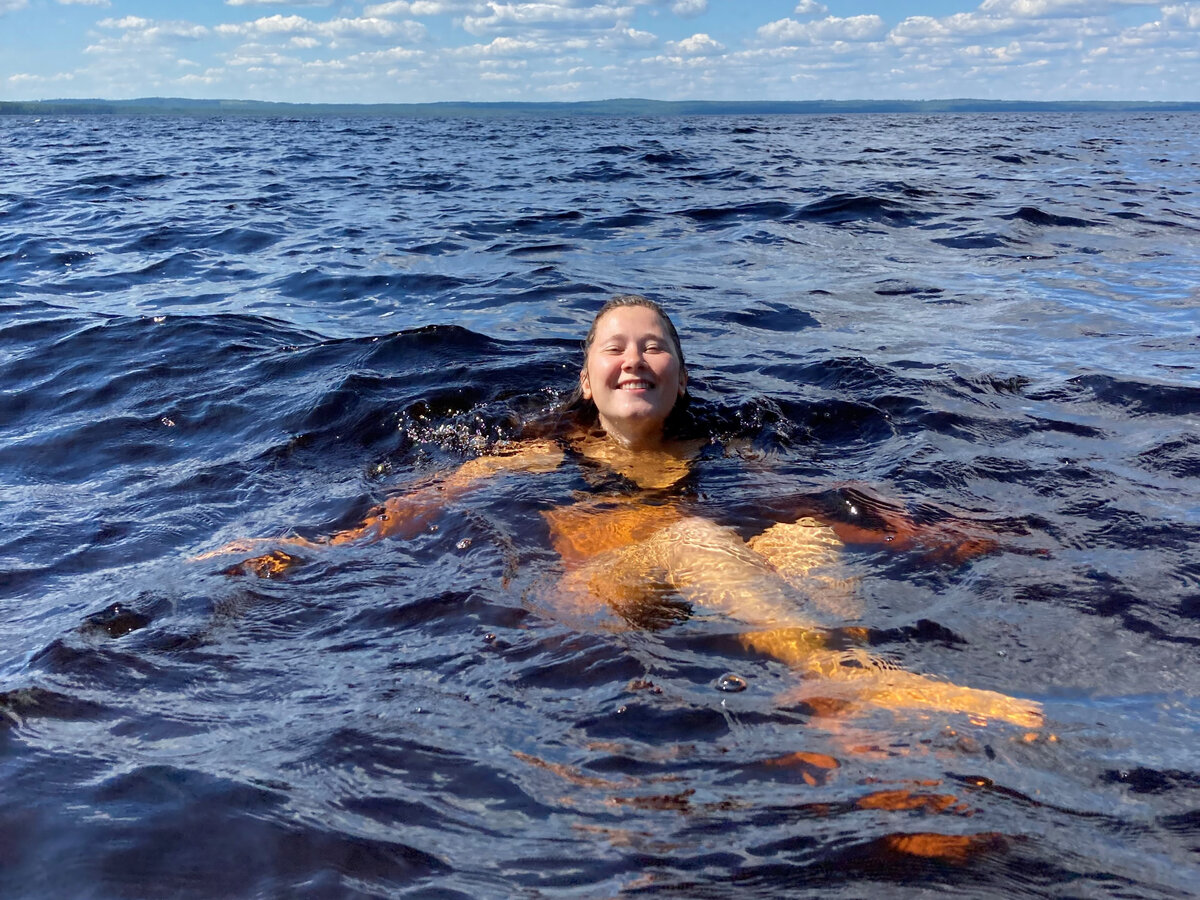 Искупаться съездием. Искупаться съездием. Купание в разрешенных местах. Дикий пляж в волгограде. Ехать купаться.