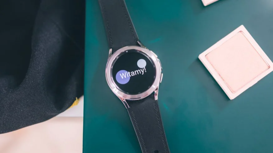 часы Samsung Galaxy Watch 4 Classic вид сверху