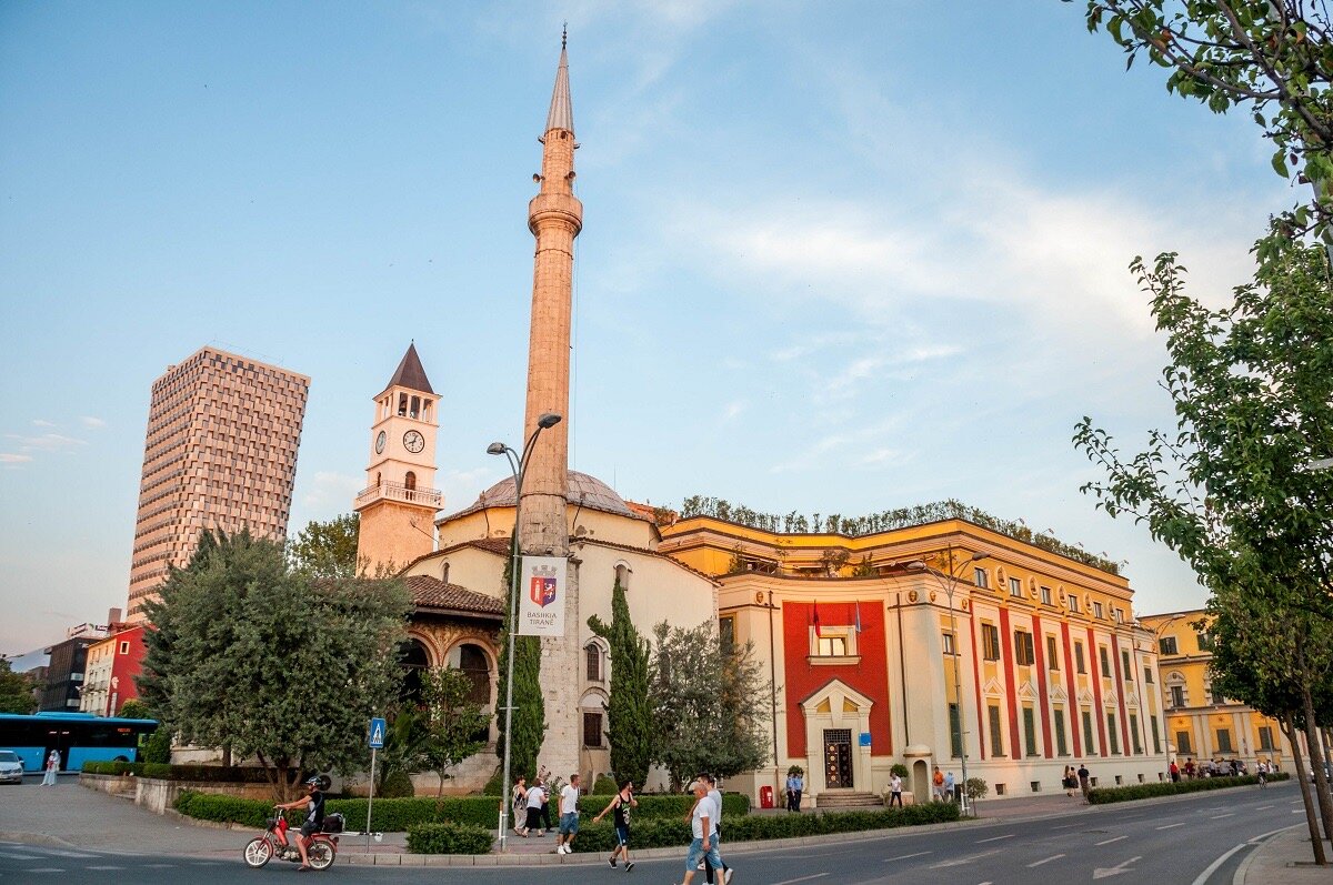 Албания тирана