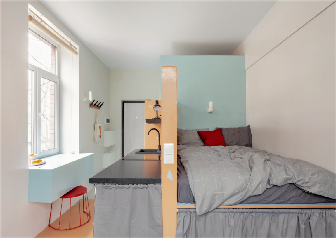 Родители купили квартиру площадью 17 кв. м своей дочери и сделали в ней ...