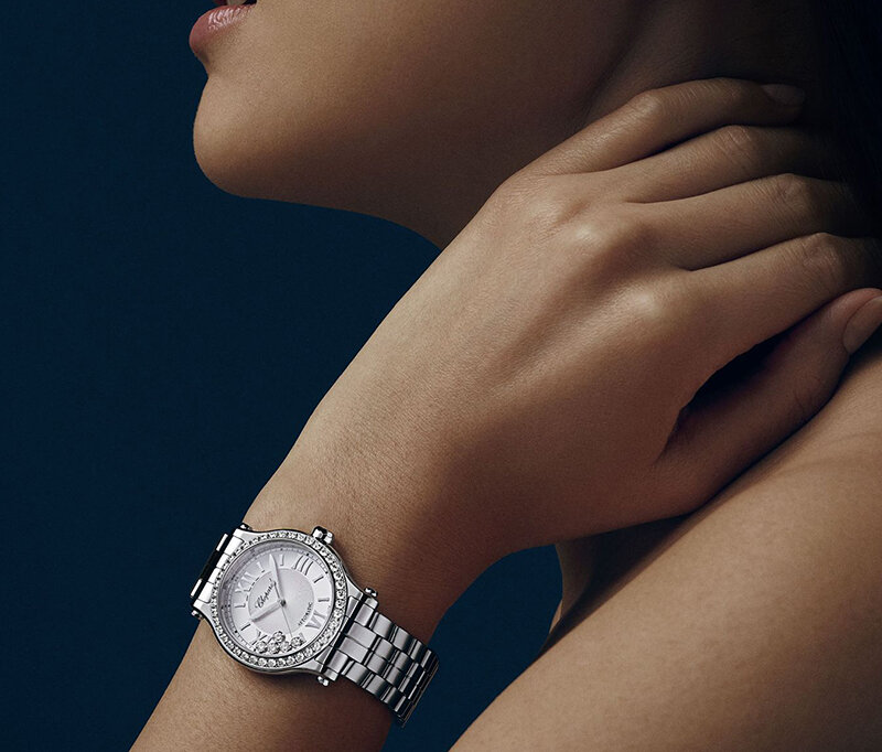 Часы Chopard Happy Sport в 33 мм корпусе из стали с бриллиантами по безелю на стальном браслете