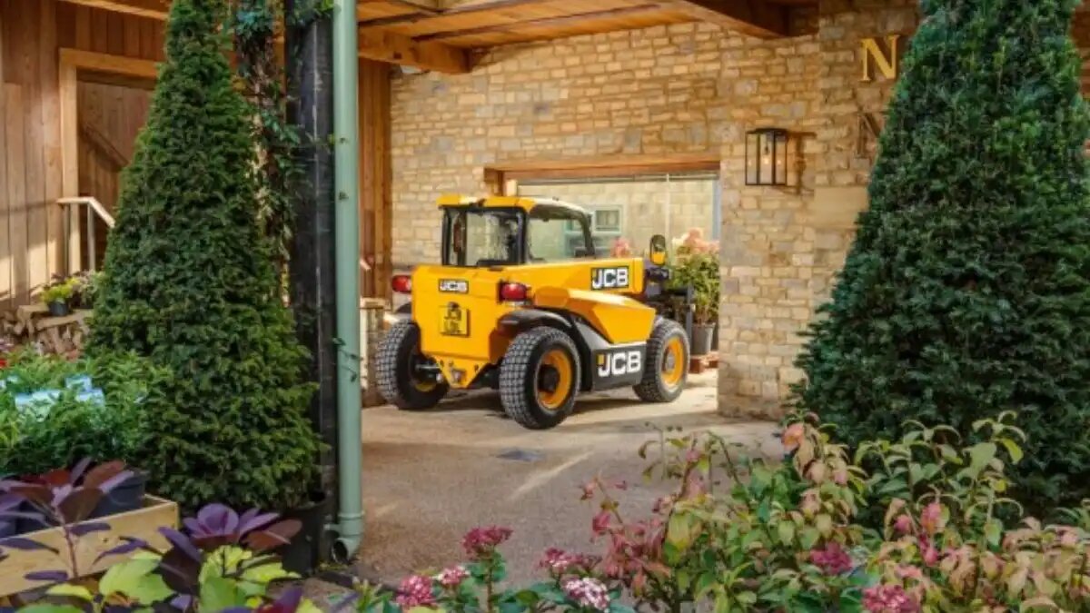 Фото: jcb.com Представлен самый компактный телескопический погрузчик JCB Telescopic 514-40