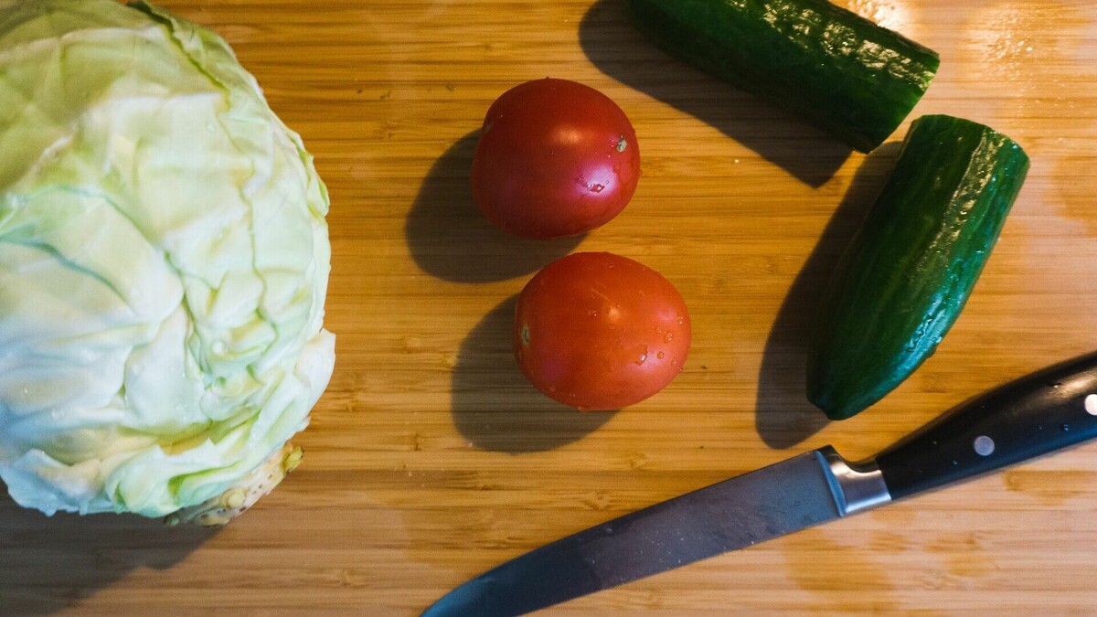     В ноябре 2022 года в Удмуртской Республике индекс потребительских цен на товары и услуги составил 100,8%. Такие данные приводит в ежемесячном отчете Удмуртстат, несмотря на то, что на многие товары в ноябре цены повысились на 5 и более процентов по сравнению с октябрем.