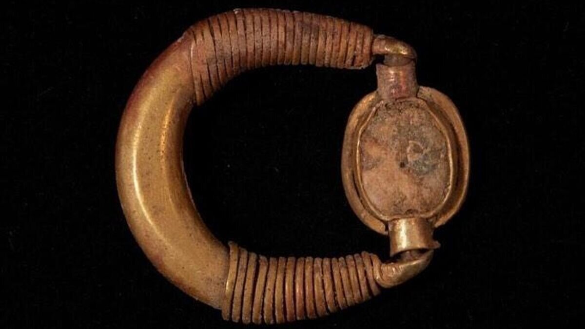    Коллекция 3200-летних золотых украшений, найденная в Египте© Фото : Ministry of Tourism and Antiquities: Discover Egypt's Monuments