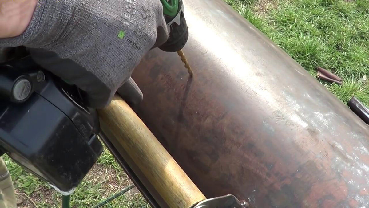 Реставрация самодельного мангала-коптильни из газовых баллонов