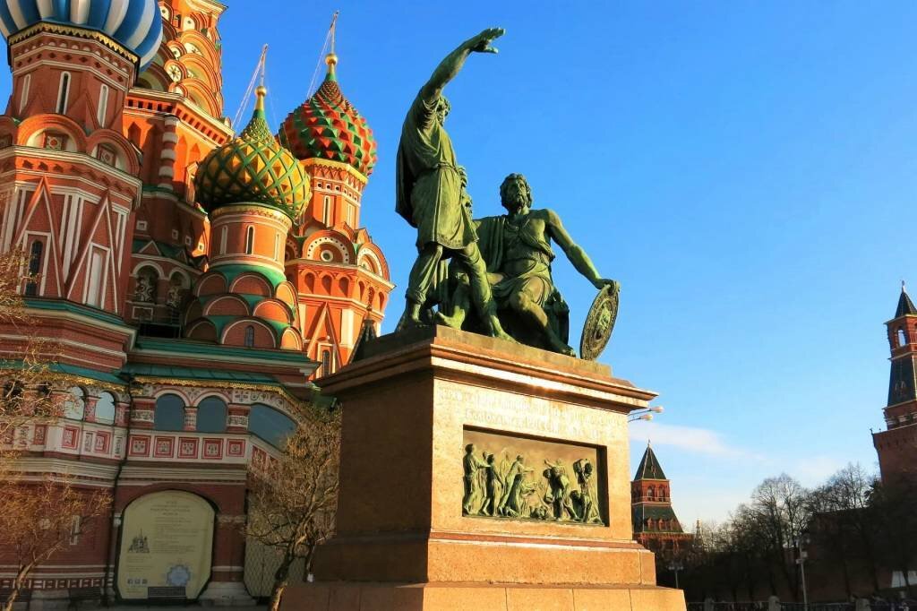Памятники москвы названия