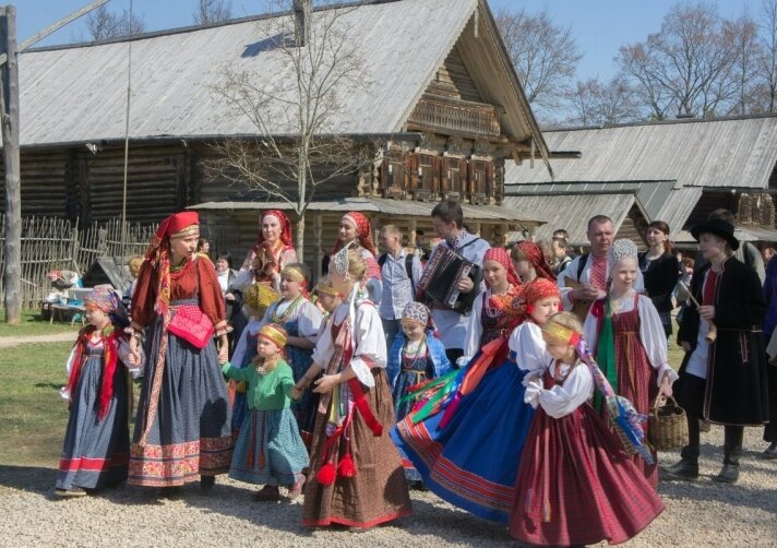 Фото старинных весенних праздников