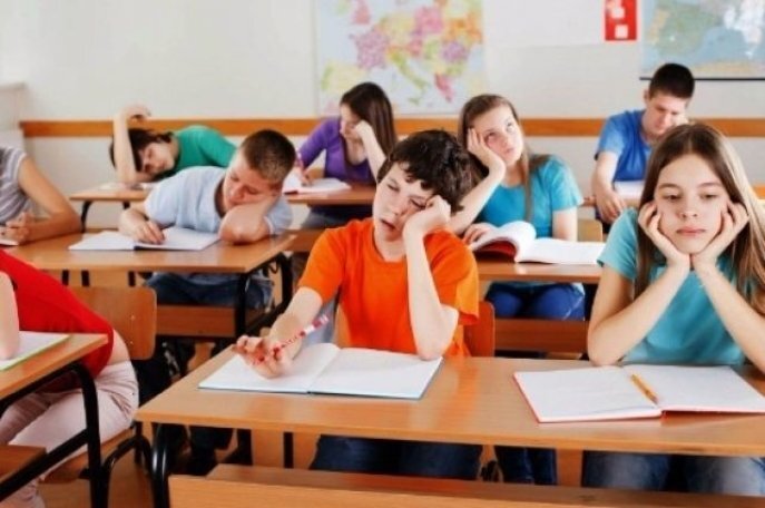https://gorobzor.ru/content/news/2019/08/prodolzhitelnost_shkolnyh_urokov_uvelichitsya_s_1_sentyabrya_v_rossii_image_5d63adca3b83a2.71193034.jpg