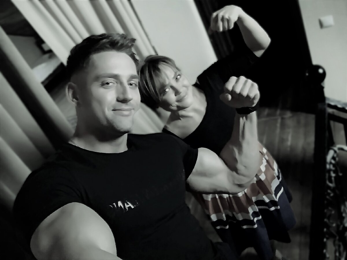 Тренер, чемпион Muscular Physique Алексей Шкуратов (СД 1) и автор блога "Сахарный диабет" Нюра Шарикова (СД 1)