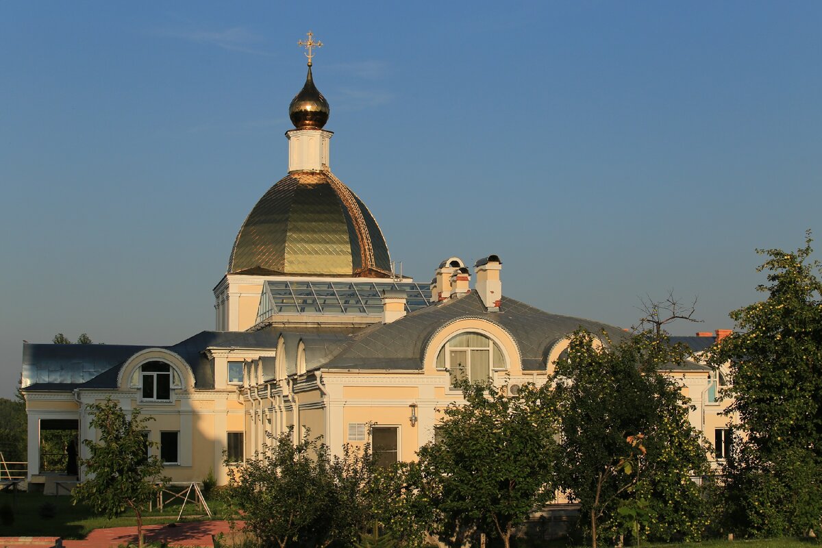 Храм свщмч. Кукши. Вид со стороны трапезной.