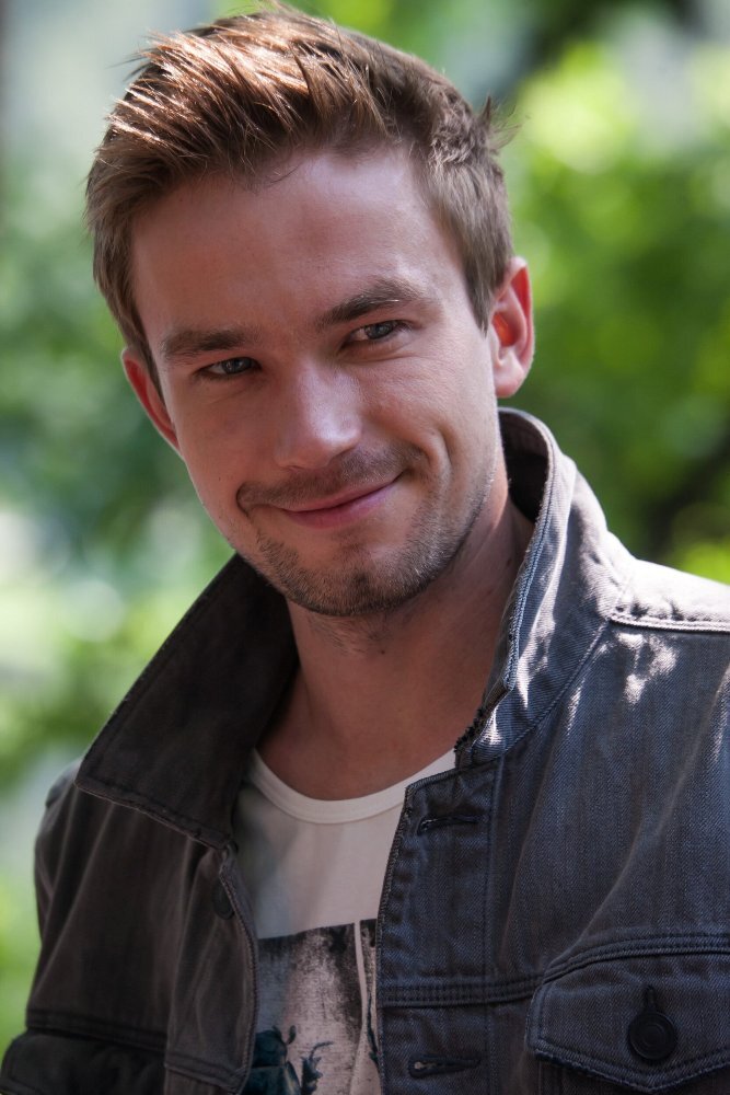 Александр Петров