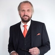                  Юрий Лазаренко