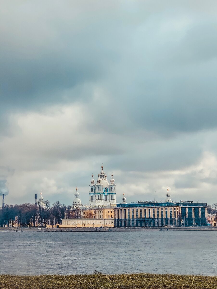 Смольный собор