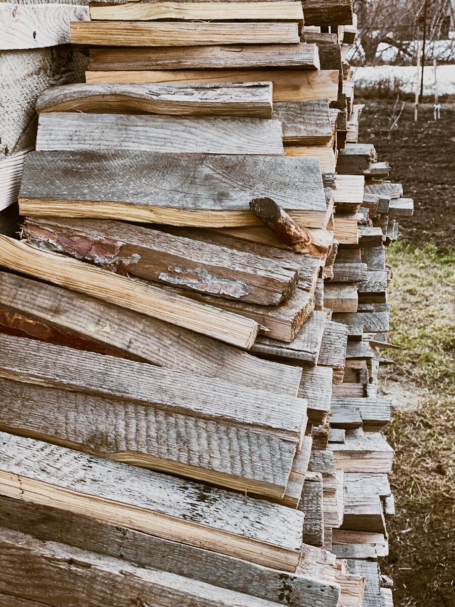 Охапка дров для бани