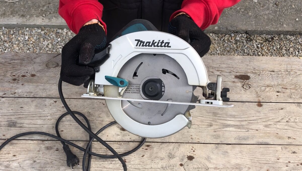 пила дисковая hs7601