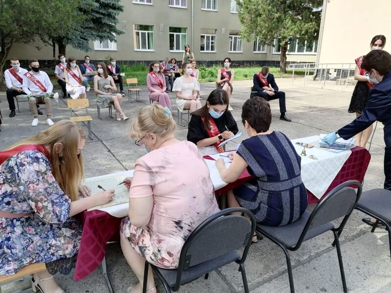 Вручение аттестатов в Ессентуках