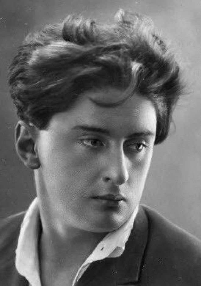 Иосиф Уткин (1903 - 1944)