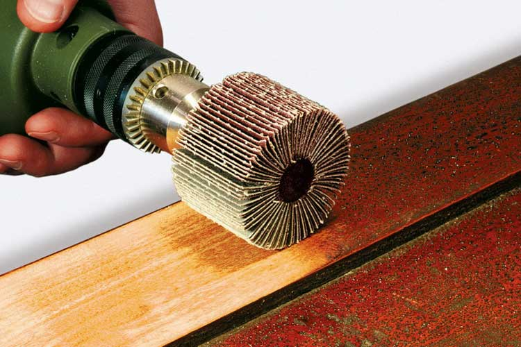 Насадка на дрель лепестковая